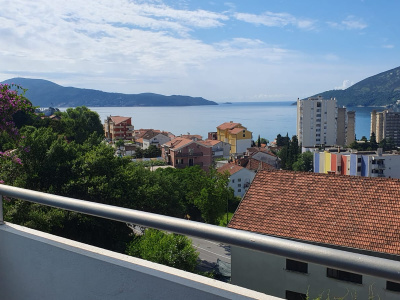 Apartment mit einem Schlafzimmer und Meerblick in Igalo